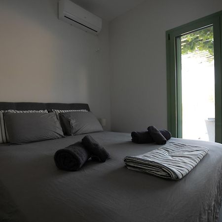 Pine House Villa Agioi Bagian luar foto
